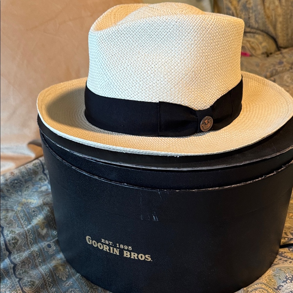 Goorin Bros Ivory Fedora with Ebony Band